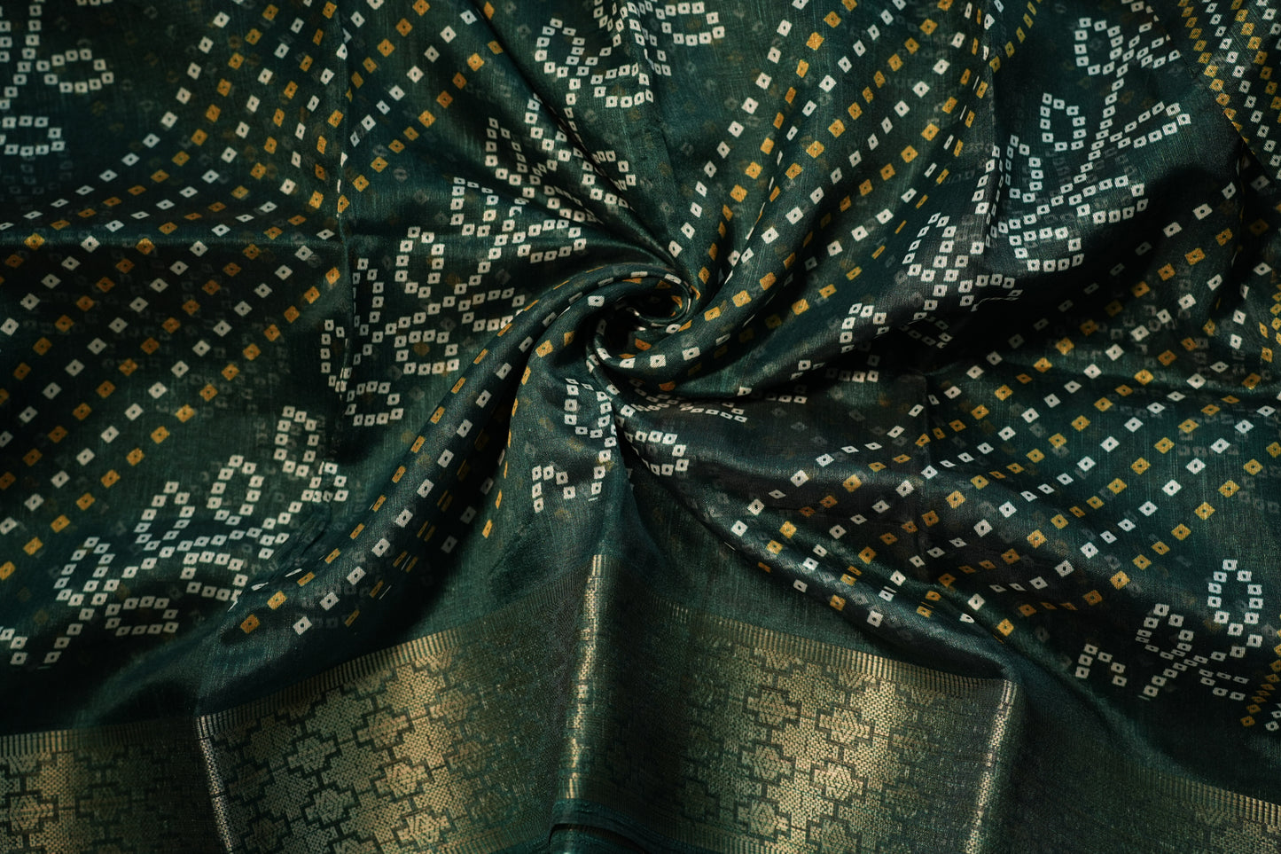 Dobby Border Fancy Flower Design Saree | SSFD225