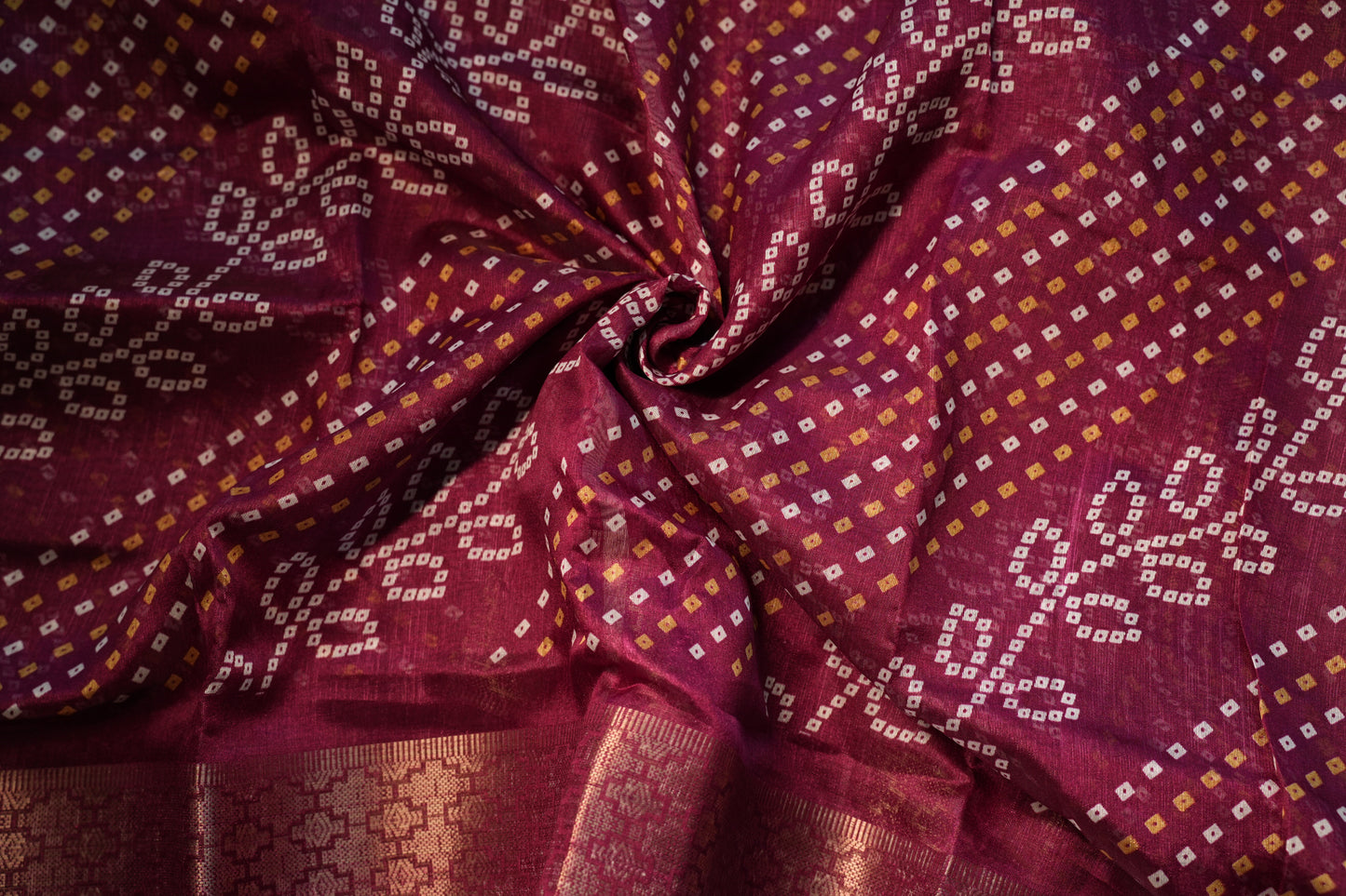 Dobby Border Fancy Flower Design Saree | SSFD225