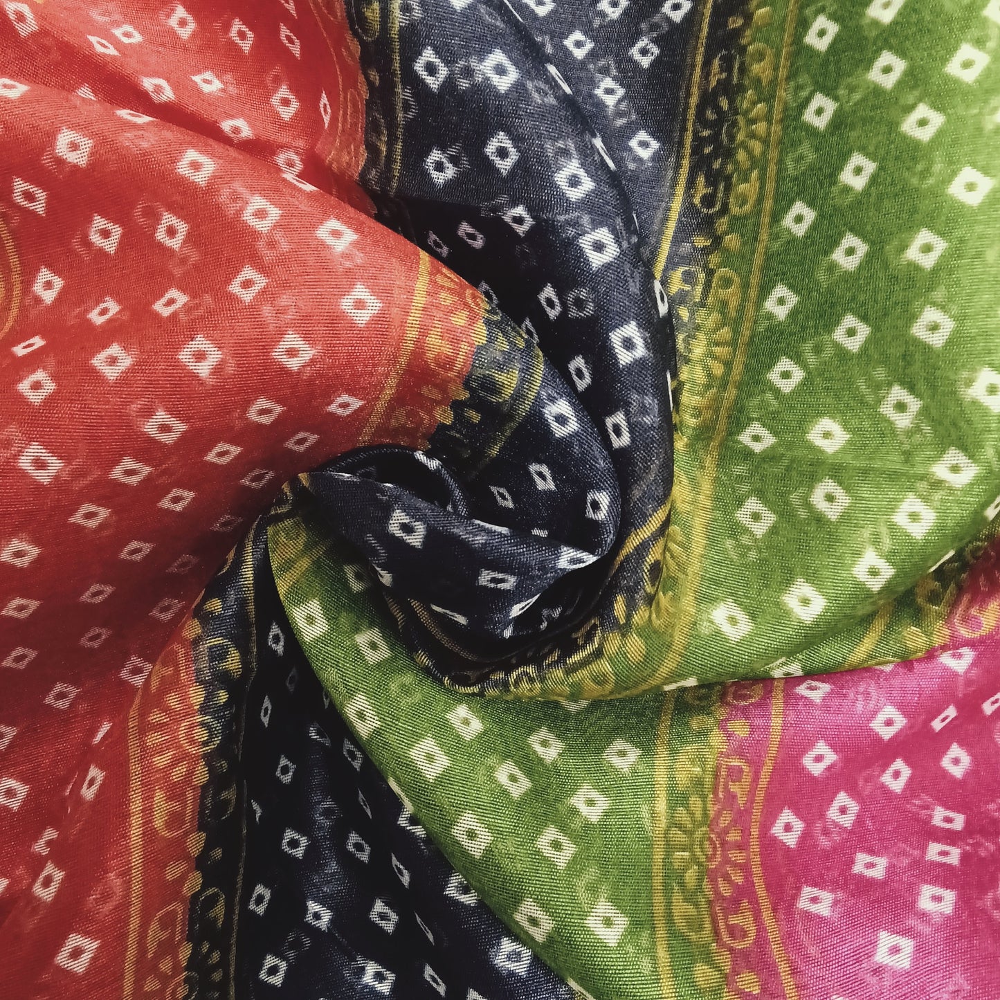 Dola Dots Saree | SSDD279