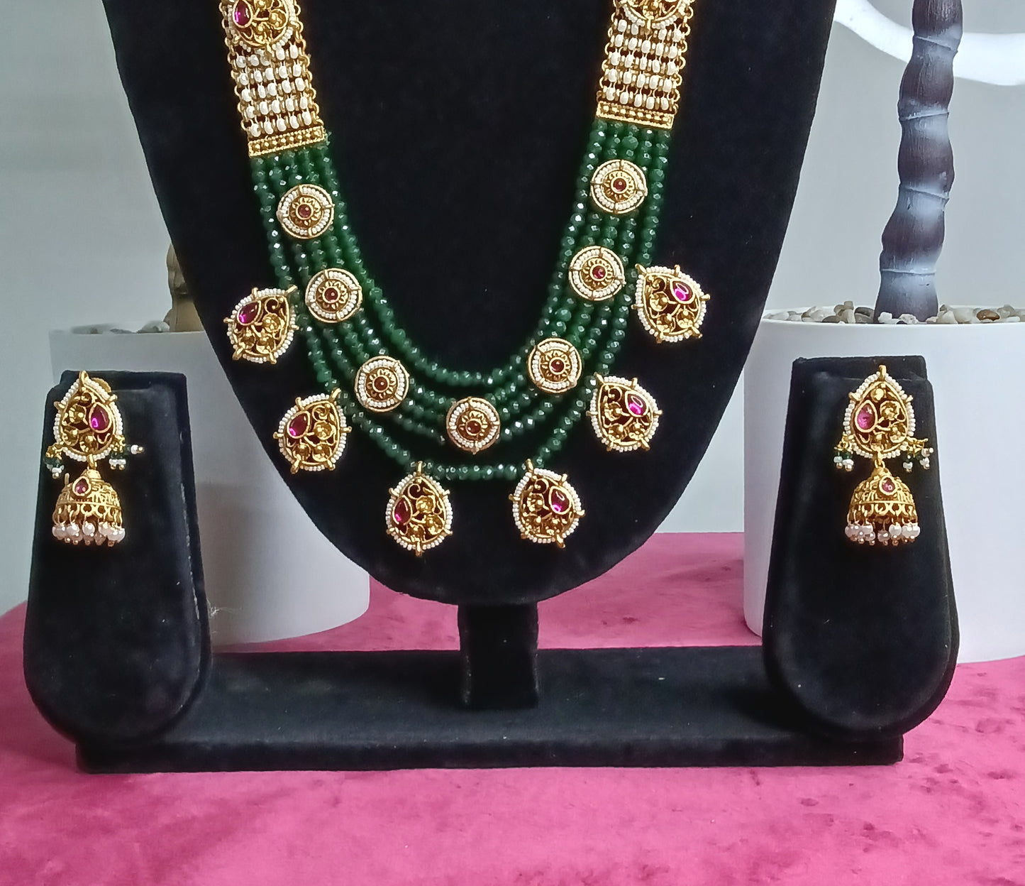 Bridal Lakshmi Emerald Beads Temple Kundhan & Kemp Set | SSBL010