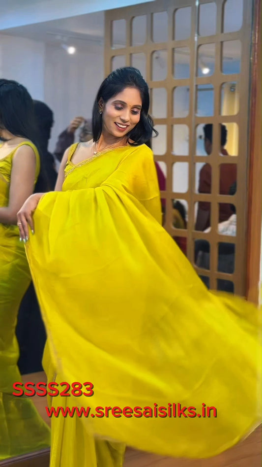 Space Silk Saree | SSSS283

Shop Online: sreesaisilks.in

Shop Location:

📍Nanganallur
Sree Sai Sil