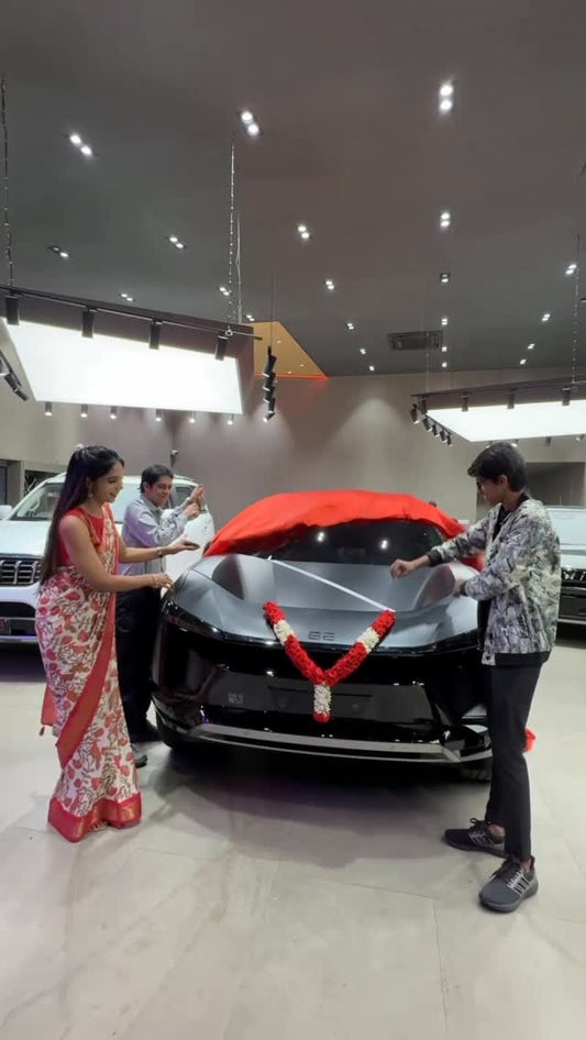 “Electric. Powerful. Proud.
Hello Mahindra BE 6 🚀”
8072695269/6382196976 / Nanganallur 7904537159/