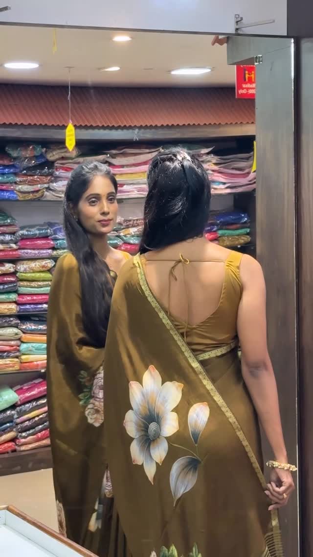 To buy www.sreesaisilks.in / SSCS325 / Chinnonn silk 
8072695269/8072695269/6382196976 / Nanganallur