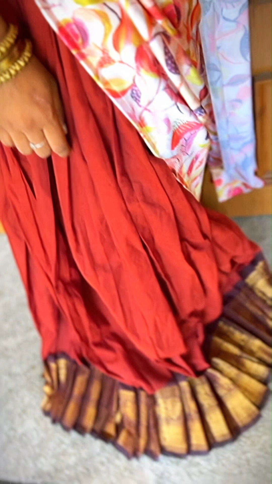Readymade Half Saree | SSHS329

Shop Online: www.sreesaisilks.in

Shop Location:

📍Nanganallur
Sree