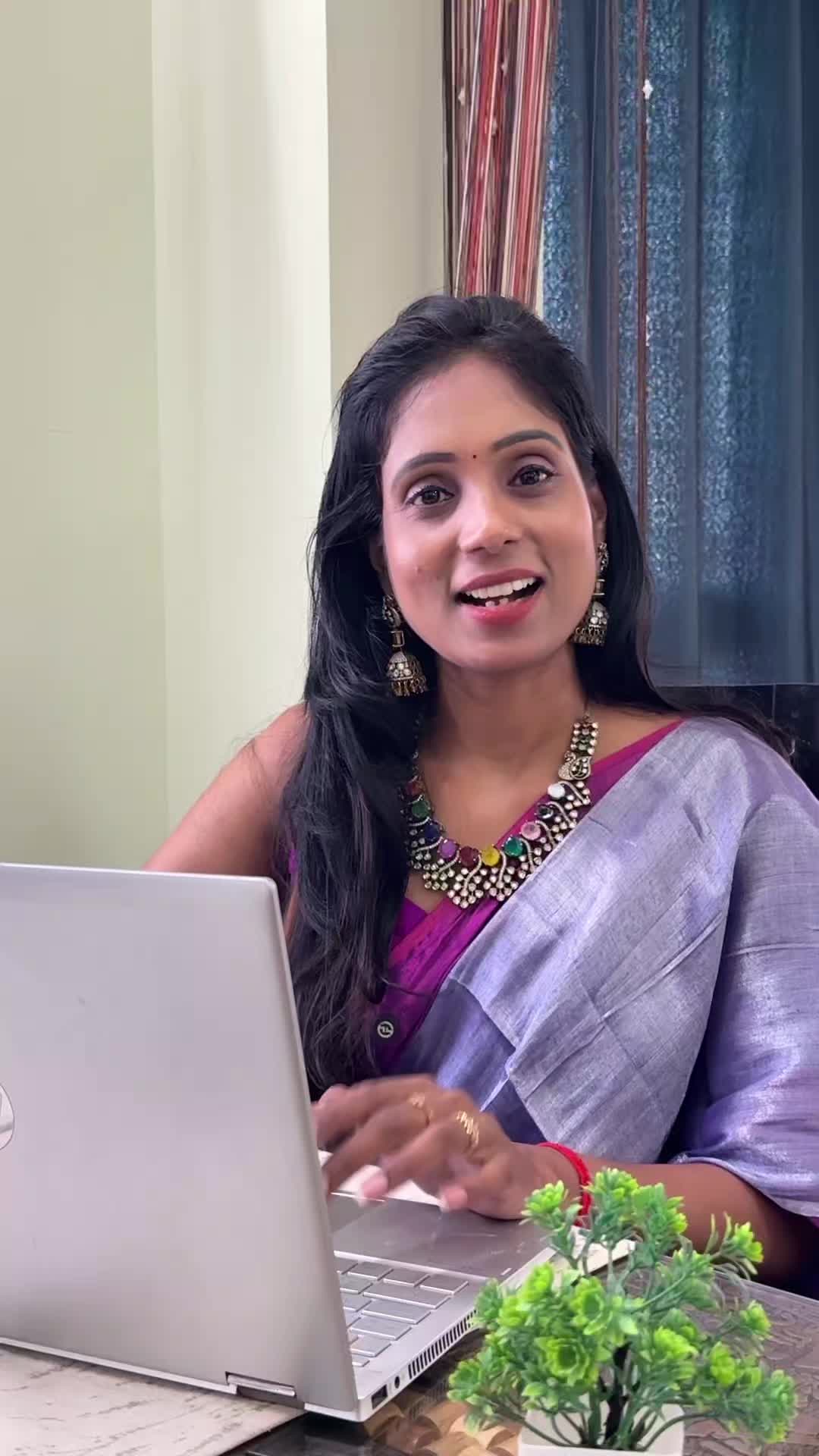 Readymade saree stitching class.Register now on

www.sreesaisilks.in 

READYMADE SAREE STITCHING 

S