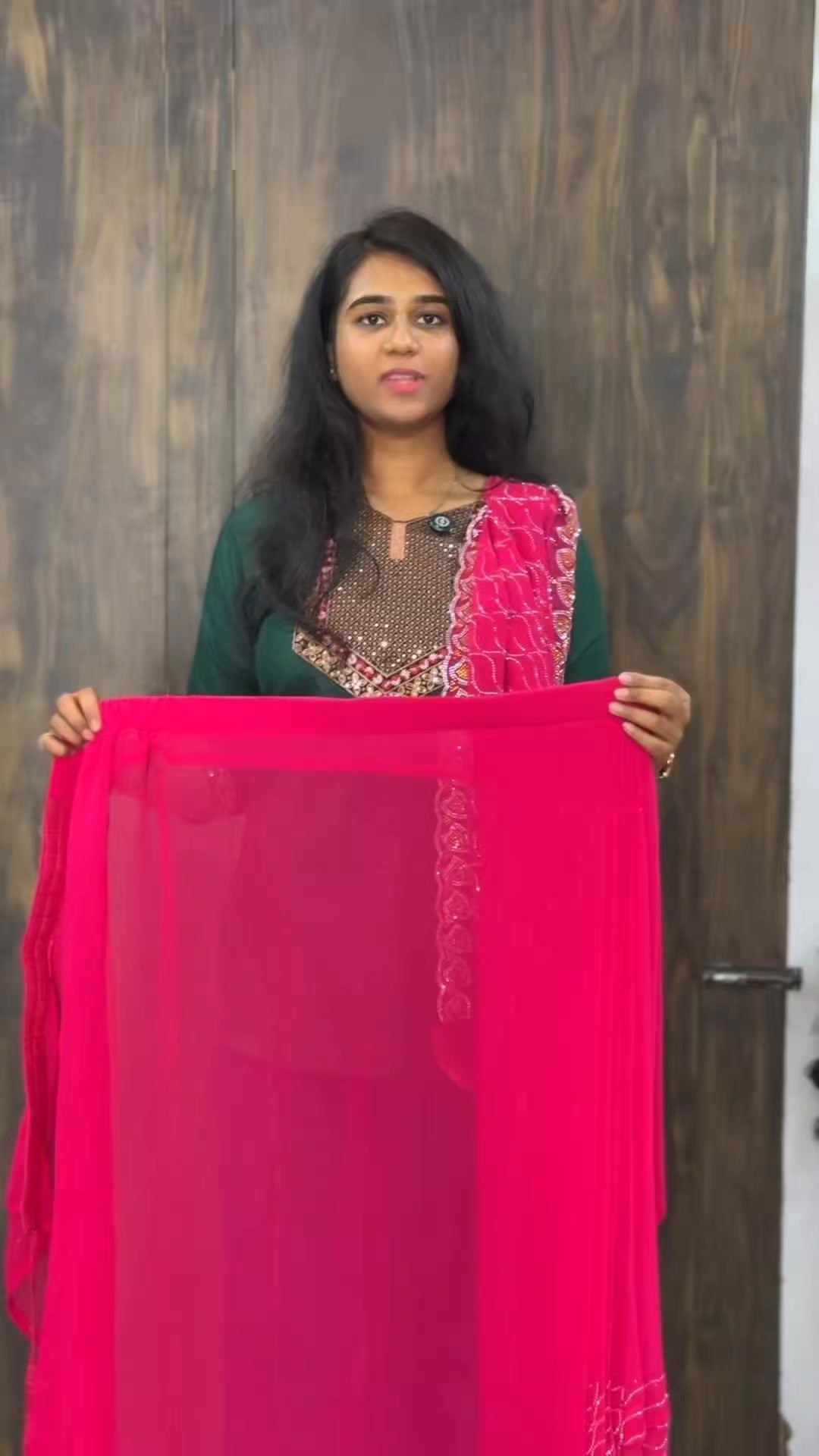 India’s first readymade saree stiching
Anna nagar, Nanganallur

Shop Online: www.sreesaisilks.in 

S
