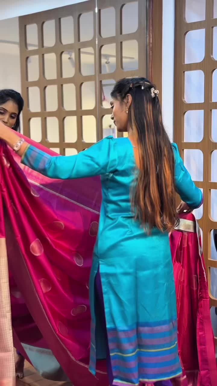 Drop your sarees soon with exclusive 2+2 offer for Premium
RTW saree.
From may 3 to may 10 only hurr