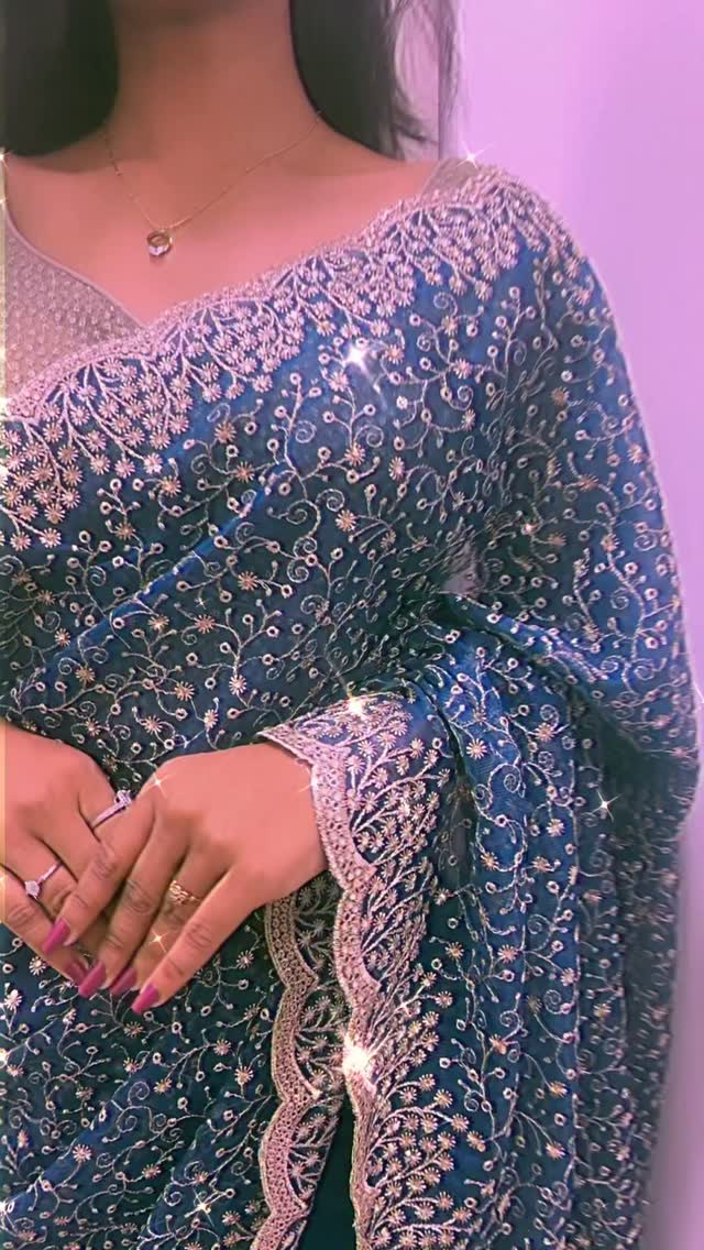 Fancy Saree | SSFS377

Comment “LINK” to get product link or search this code on website www.sreesai