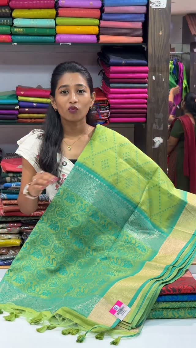 Semi Tussar Saree | SSST379

Comment “LINK” to get product link or search this code on website www.s