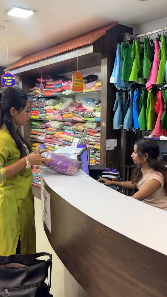 Wait for end 😂

Shop Online: www.sreesaisilks.in

Shop Location:

📍Nanganallur
Sree Sai Silks
#20,