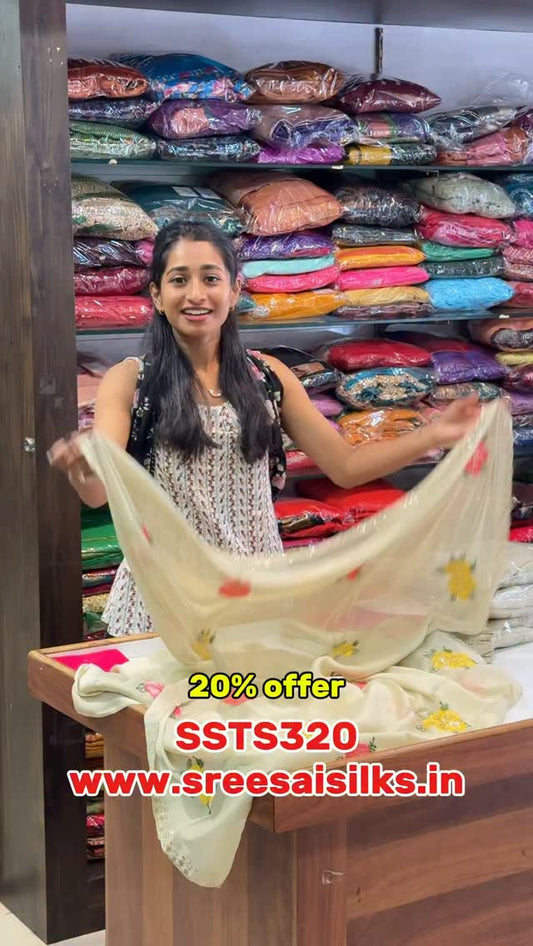 Trendy Saree | SSTS320

Comment “LINK” to get product link or search this code on website www.sreesa