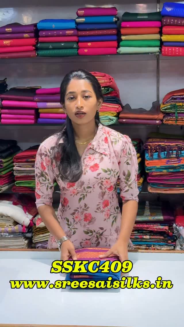 Kalyani Cotton Saree | SSKC409

Comment “LINK” to get product link or search this code on website ww
