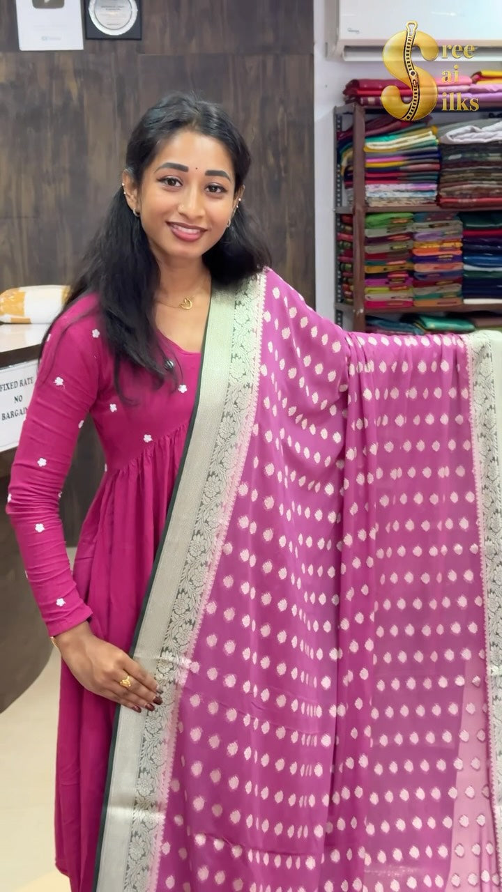 Price: 2199/-

Comment “LINK” to get product link or search this code on website www.sreesaisilks.in
