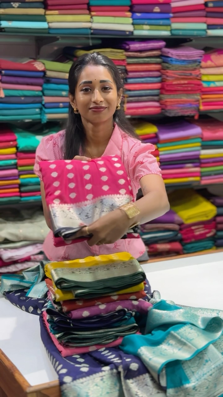 Banarasi silk saree’s 

Price :2199/-

Contact: 8072695261

Shop Location:

Nanganallur
Sree Sai Sil