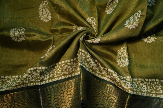 Dobby Border Fancy Oval Design Saree | SSOD226