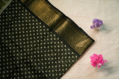 Dobby Border Fancy Oval Design Saree | SSOD226
