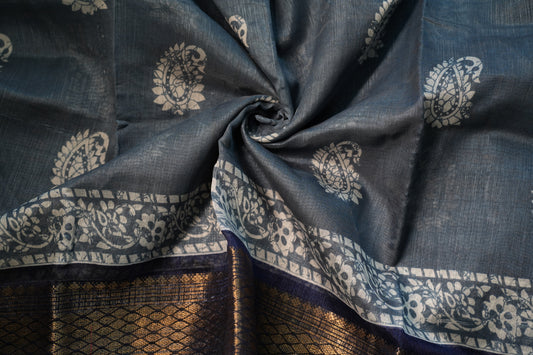 Dobby Border Fancy Oval Design Saree | SSOD226