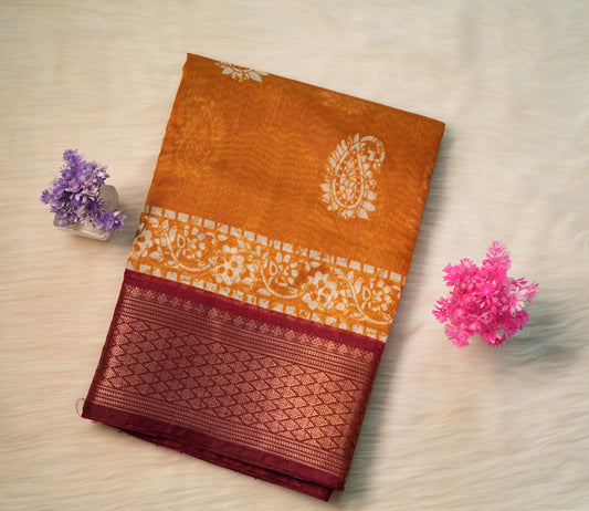 Dobby Border Fancy Oval Design Saree | SSOD226