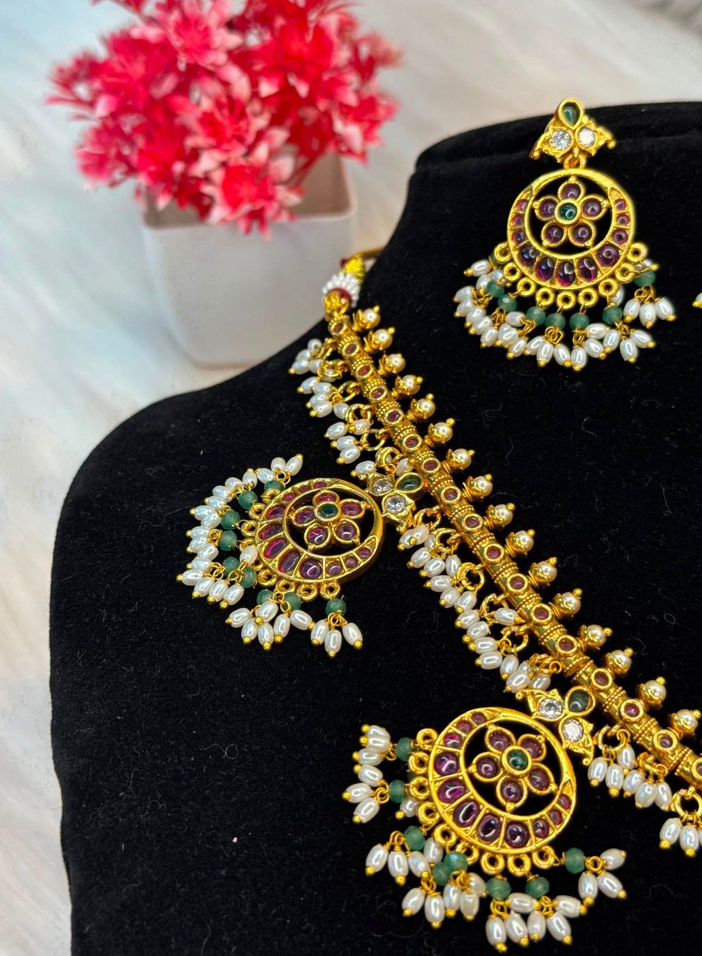Premium Kemp Stone Necklace Set With Green Beads & Pearl Drops B10 | SSEPK050