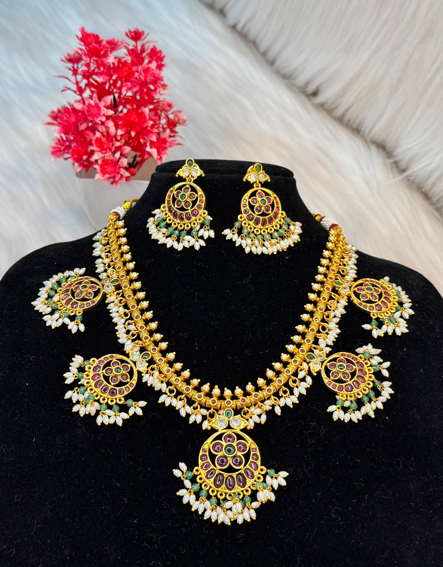 Premium Kemp Stone Necklace Set With Green Beads & Pearl Drops B10 | SSEPK050