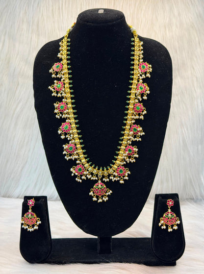 Traditional South Indian Necklace Set With Rubi-Pink And Emerald-Green Stones B10 | SSTS055