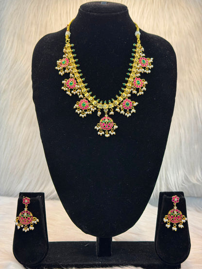Ruby & Emerald Kemp Stone Floral Necklace B10 | SSRE56