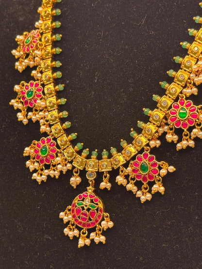 Ruby & Emerald Kemp Stone Floral Necklace B10 | SSRE56