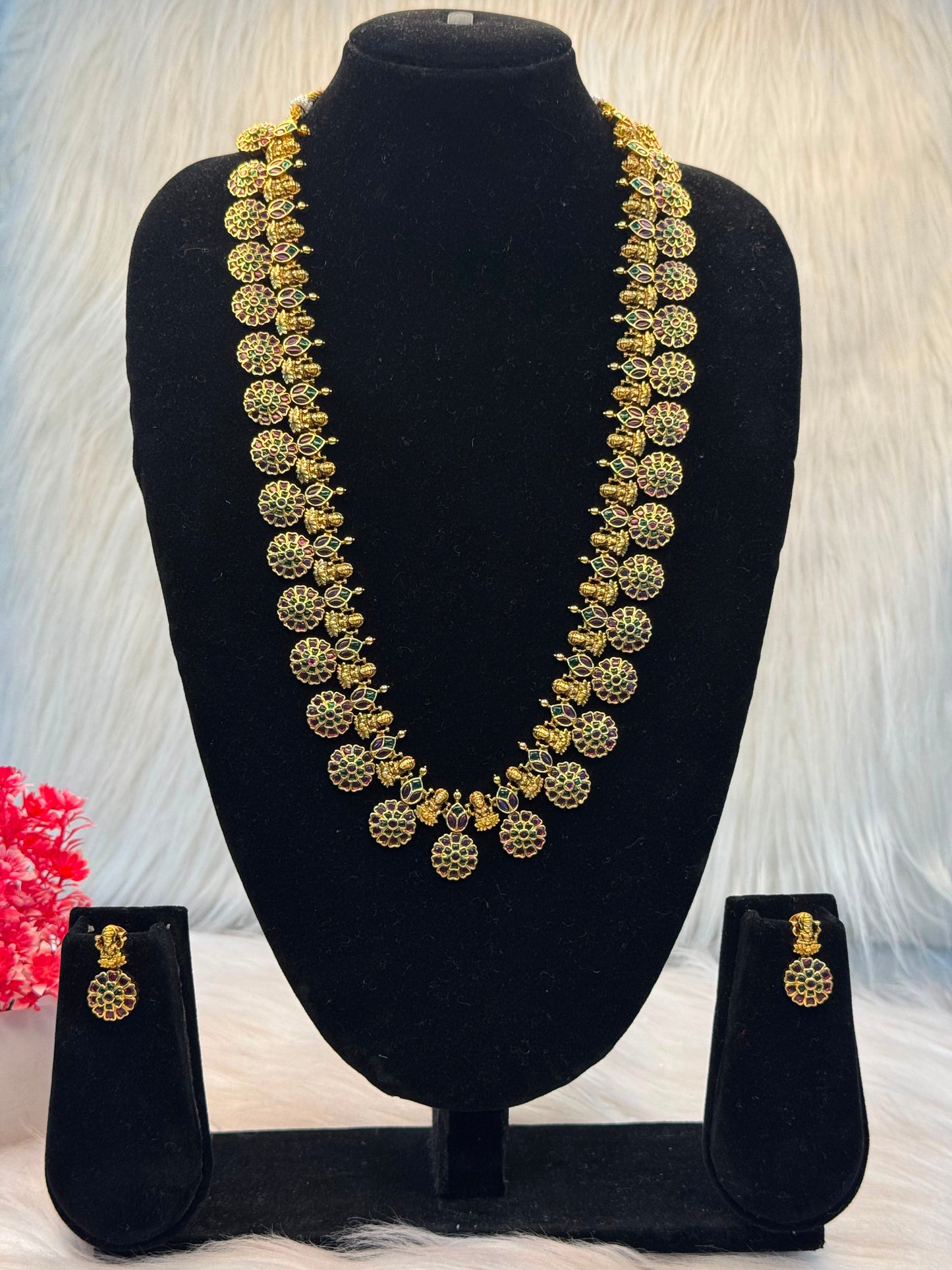 Antique Gold Kemp Floral Lakshmi Necklace Set B10 | SSAL70