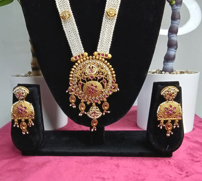 Lucentarts Exquisite Stone and Pearl Kundhan & Kemp Set  | SSBL013