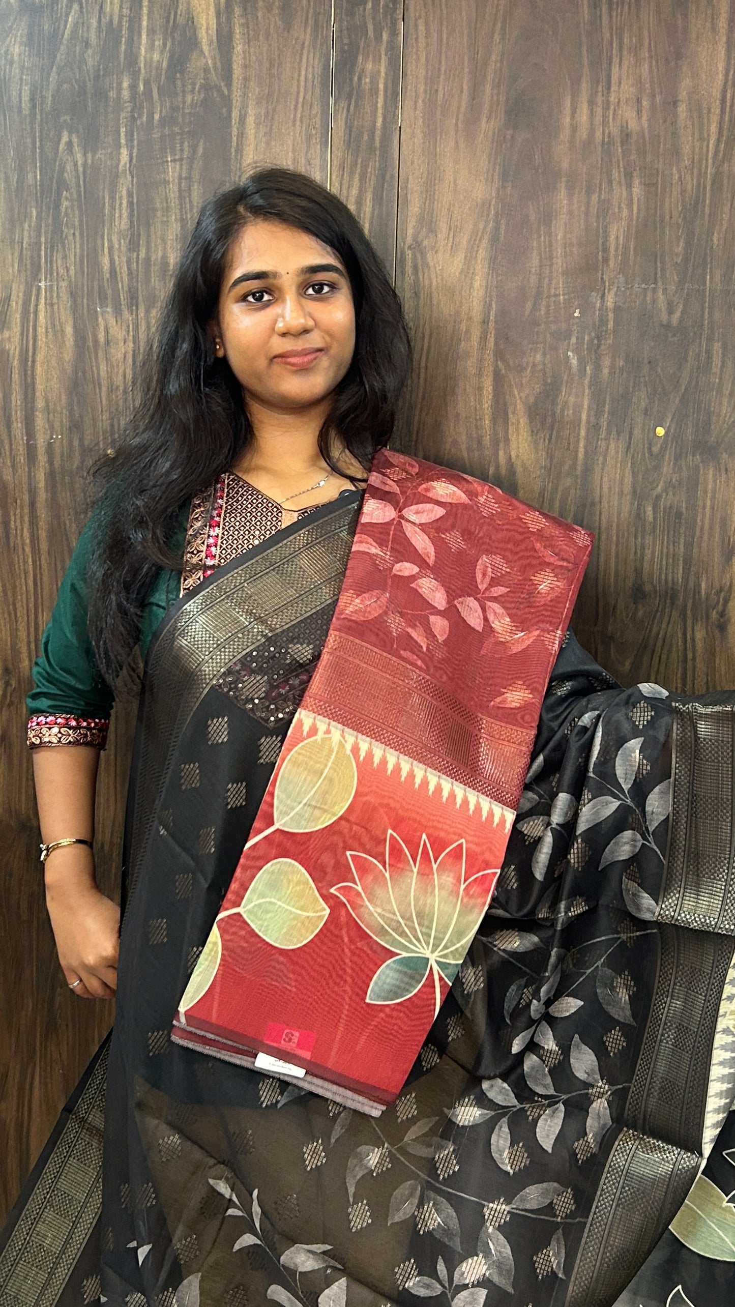 Floral Lotus Contemporary Saree | SSFL341