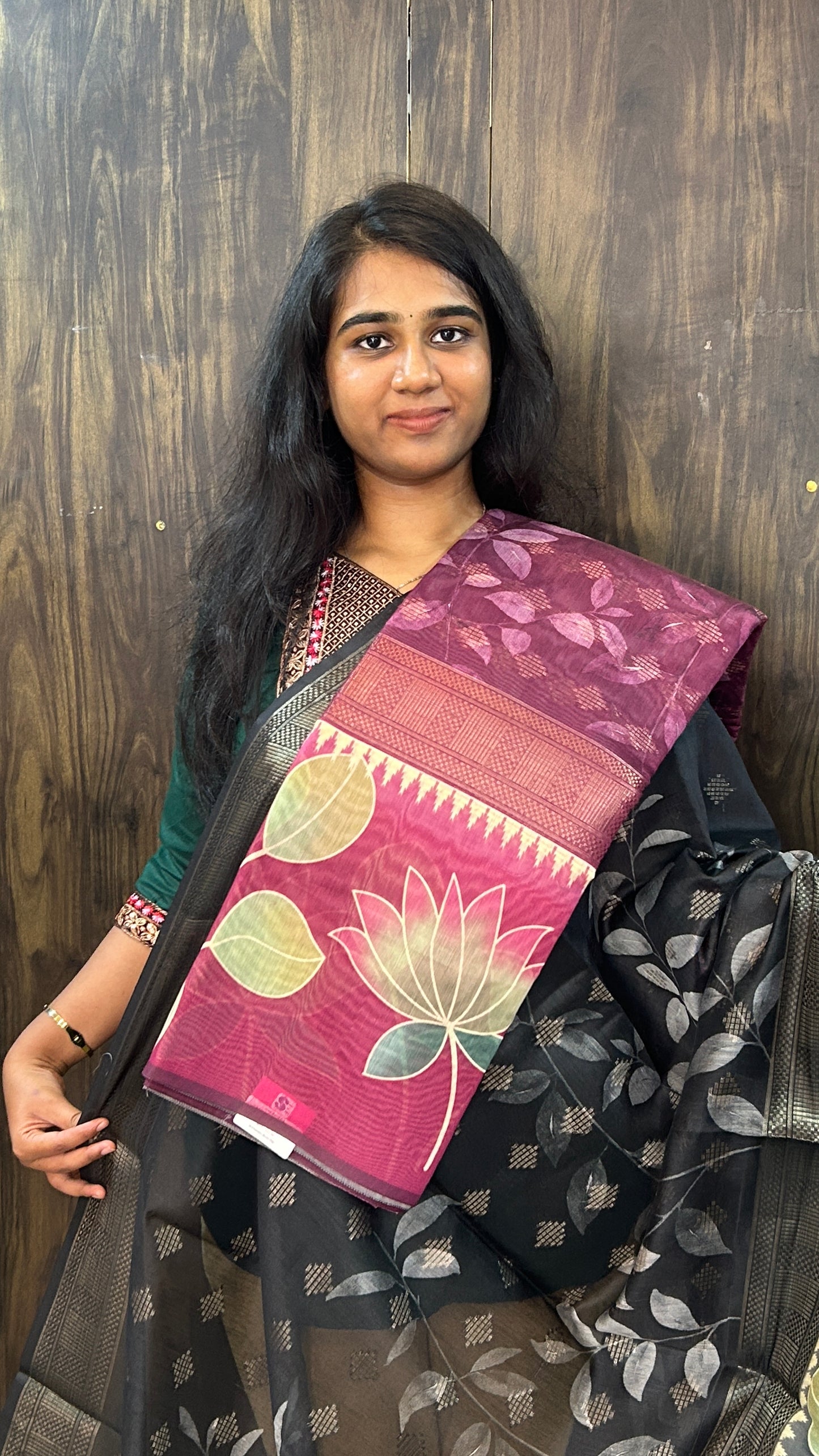 Floral Lotus Contemporary Saree | SSFL341