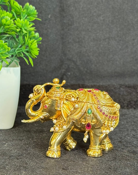 “Gaja” KumKum Chimil with Traditional Pearl Work | SSKC011