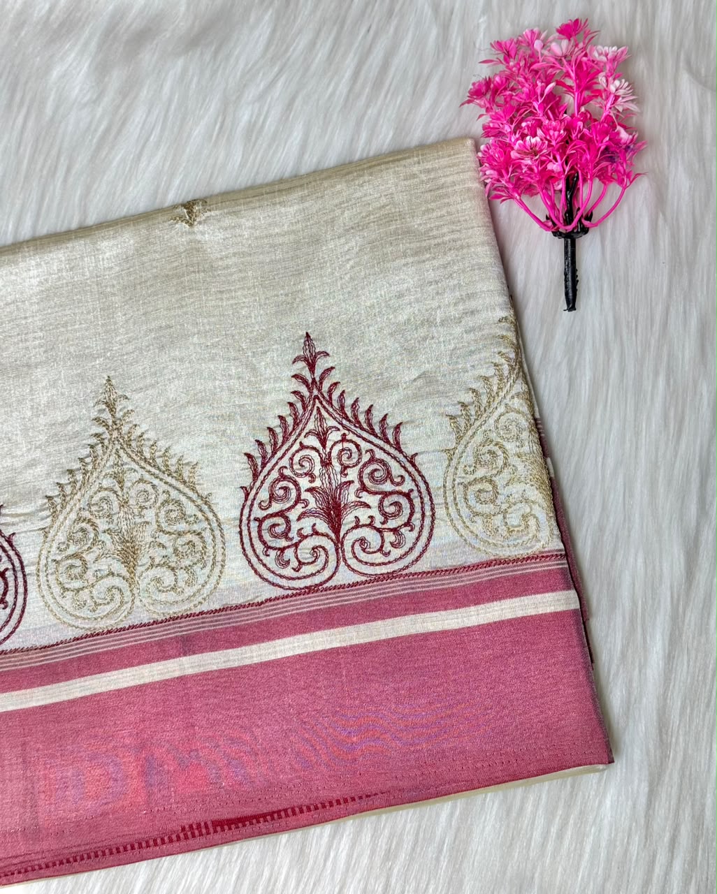 Kerala Saree Leaf Shaped Saree | SSOS401