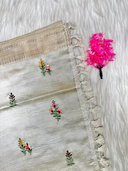 Kerala Multi-Colored Floral Embroidery Saree | SSOS401